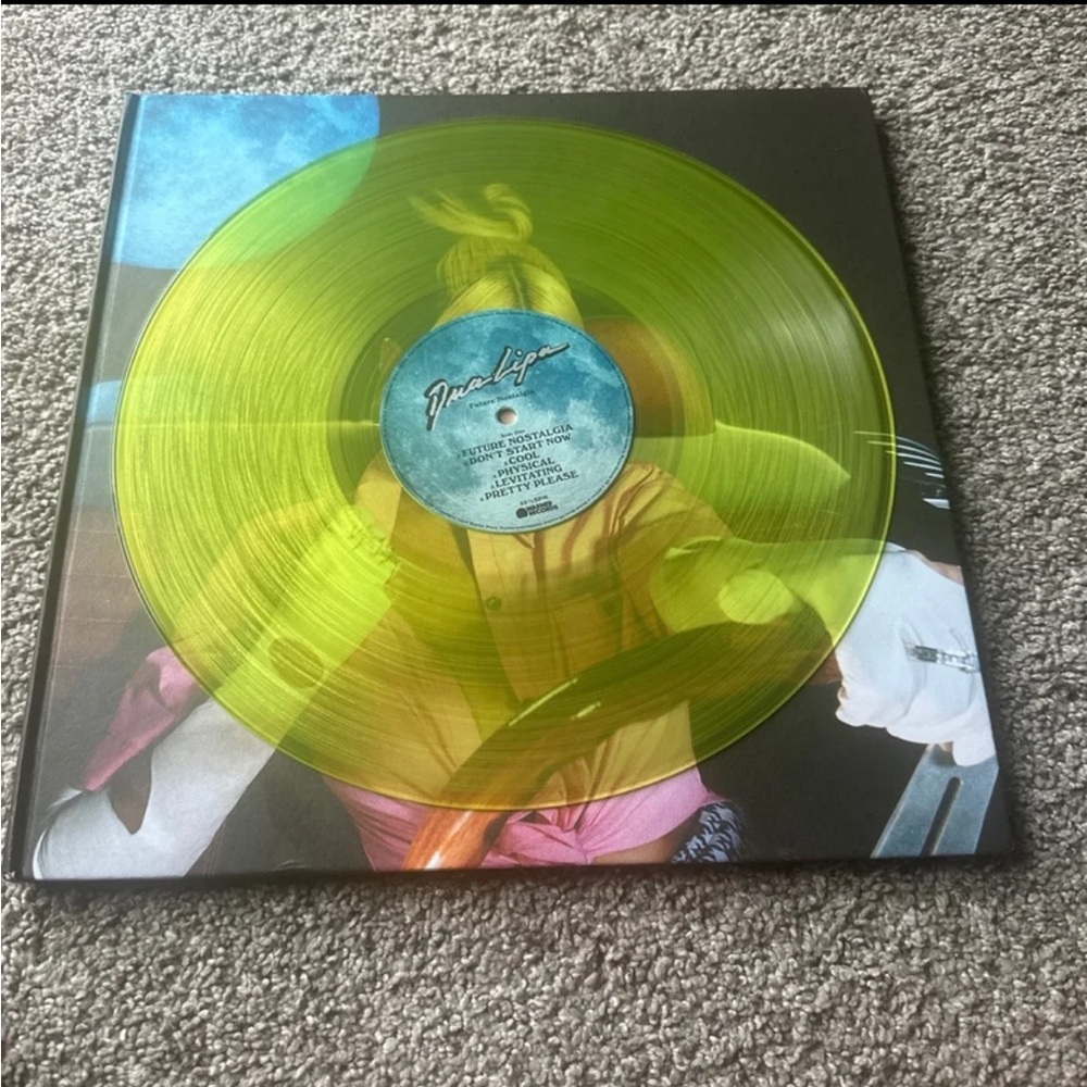 Dua Lipa ‎FUTURE NOSTALGIA Yellow Vinyl DELUXE Book style Box Set